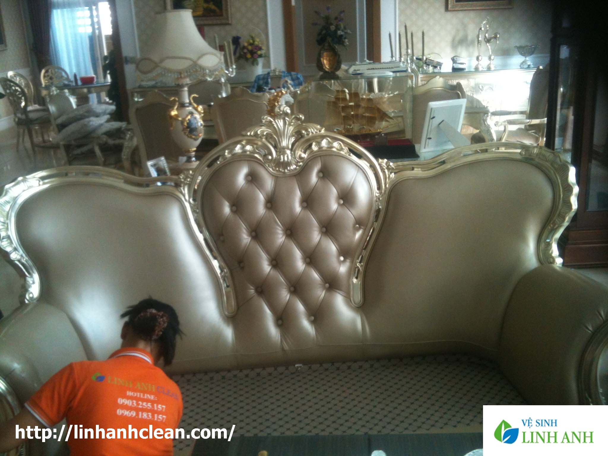 Hướng dẫn vệ sinh ghế sofa da tại nhà dễ dàng